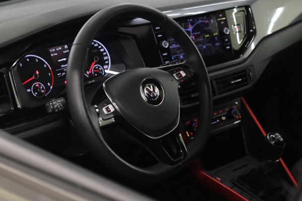 Volkswagen Polo 1.0 Beats/PANODAK/STERREN/STOELVER/CARPLAY