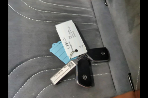 Volkswagen ID.4 Business 77 kWh | IQ-Light | Navi | Camera |