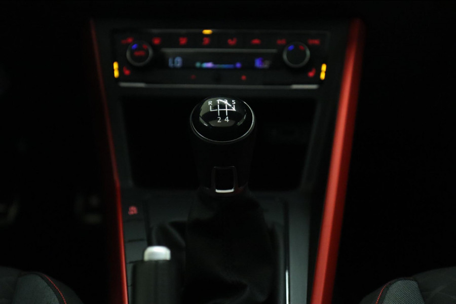 Volkswagen Polo 1.0 Beats/PANODAK/STERREN/STOELVER/CARPLAY