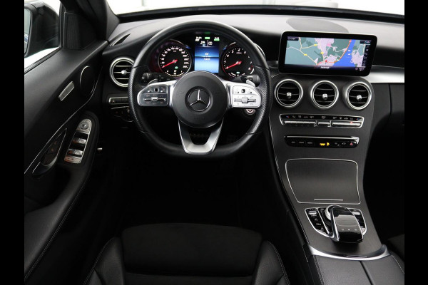 Mercedes-Benz C-Klasse 300e AMG Night | Adaptive cruise | Stoelverwarming | Carplay | Leder/Alcantara | Camera | Navigatie | Full LED