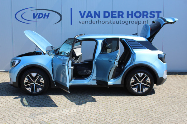 Ford Explorer Extended Range RWD 77kWh/286pk. Range 602km WLTP. Van €. 47650,- voor €. 39895,-. Fabr. garantie t/m 06-10-2028 ! Volautm. airco, elektr. achterklep, navigatie, stoel- en stuurwielverw., adaptieve cruise cntrl, lane- en side assist, 360gr. camera, LM wielen, etc