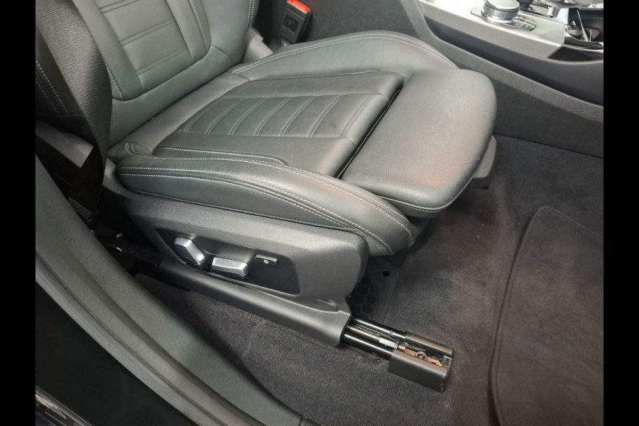 BMW X3 xDrive20i M Sport Black Edition Pano HUD Sfeer NAP