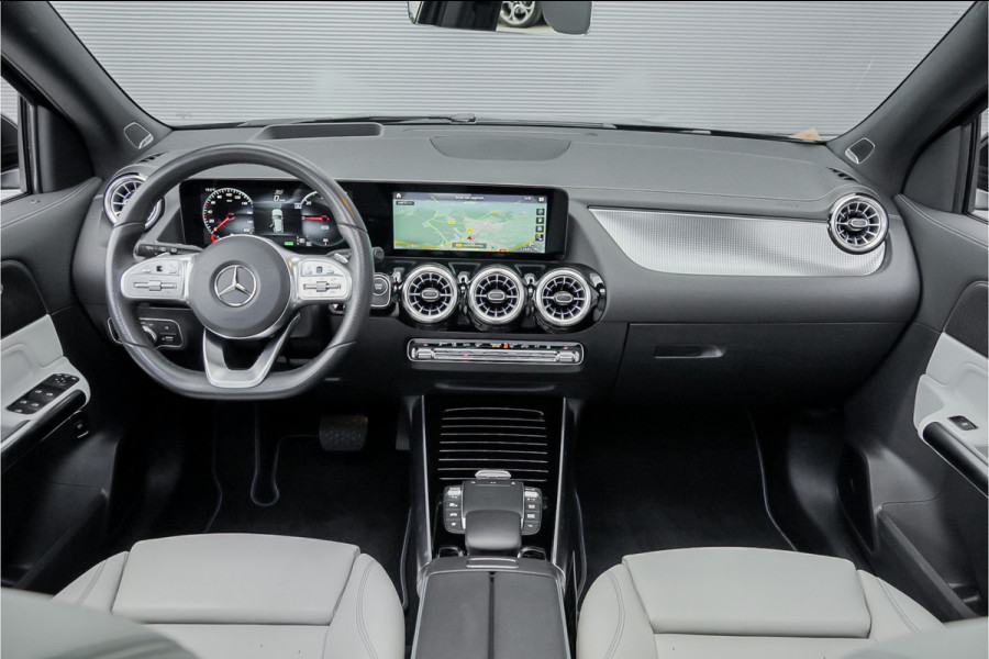Mercedes-Benz EQA 250 Edition 1 67 kWh AMG Pano Leder Distronic 20" 1e Eig