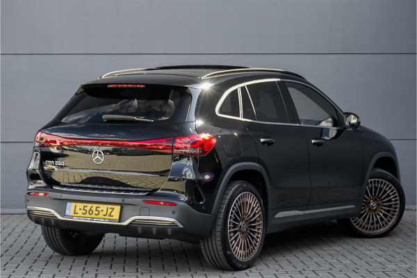Mercedes-Benz EQA 250 Edition 1 67 kWh AMG Pano Leder Distronic 20" 1e Eig