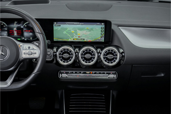 Mercedes-Benz EQA 250 Edition 1 67 kWh AMG Pano Leder Distronic 20" 1e Eig