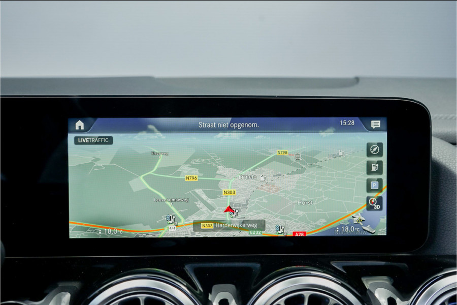 Mercedes-Benz EQA 250 Edition 1 67 kWh AMG Pano Leder Distronic 20" 1e Eig