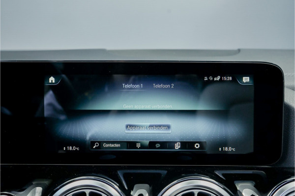 Mercedes-Benz EQA 250 Edition 1 67 kWh AMG Pano Leder Distronic 20" 1e Eig
