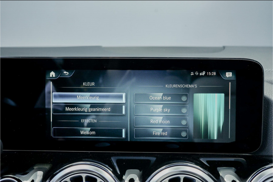 Mercedes-Benz EQA 250 Edition 1 67 kWh AMG Pano Leder Distronic 20" 1e Eig