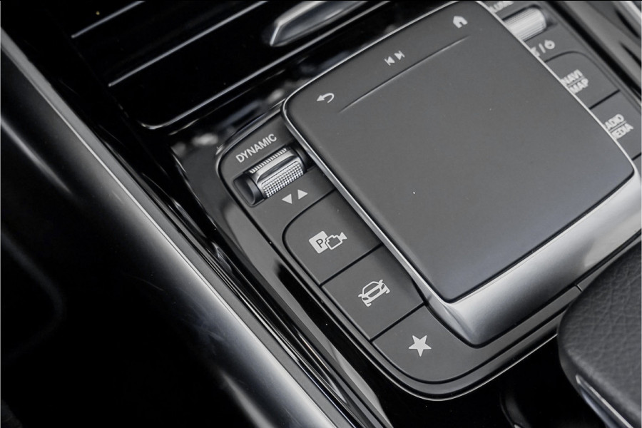Mercedes-Benz EQA 250 Edition 1 67 kWh AMG Pano Leder Distronic 20" 1e Eig