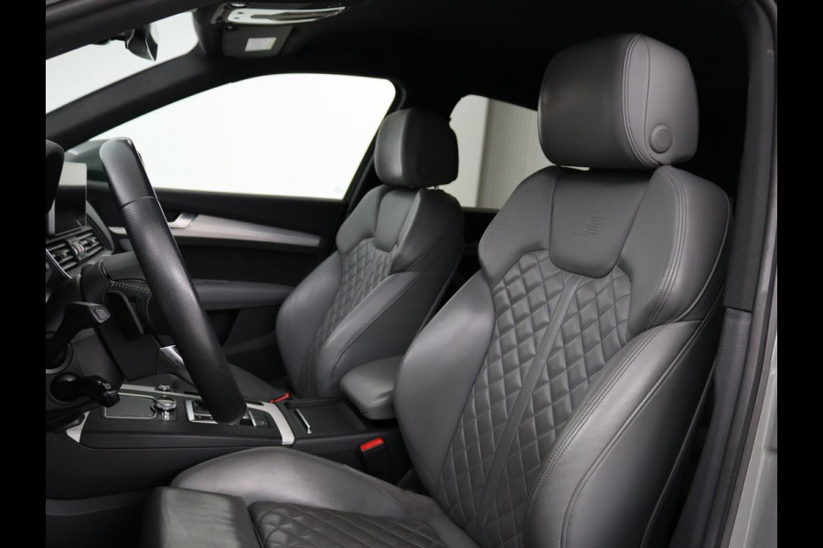 Audi Q5 55 TFSIe S Edition | Trekhaak | Leder | Adaptive cruise | 360 camera | Carplay | Navigatie | Virtual Cockpit | Luchtvering | Matrix LED
