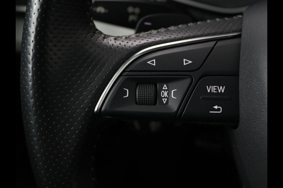 Audi Q5 55 TFSIe S Edition | Trekhaak | Leder | Adaptive cruise | 360 camera | Carplay | Navigatie | Virtual Cockpit | Luchtvering | Matrix LED
