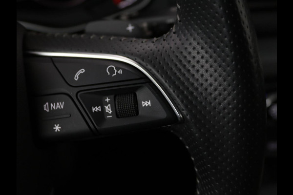 Audi Q5 55 TFSIe S Edition | Trekhaak | Leder | Adaptive cruise | 360 camera | Carplay | Navigatie | Virtual Cockpit | Luchtvering | Matrix LED