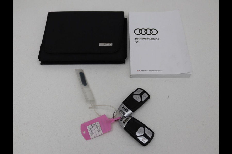 Audi Q5 55 TFSIe S Edition | Trekhaak | Leder | Adaptive cruise | 360 camera | Carplay | Navigatie | Virtual Cockpit | Luchtvering | Matrix LED