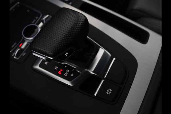 Audi Q5 55 TFSIe S Edition | Trekhaak | Leder | Adaptive cruise | 360 camera | Carplay | Navigatie | Virtual Cockpit | Luchtvering | Matrix LED
