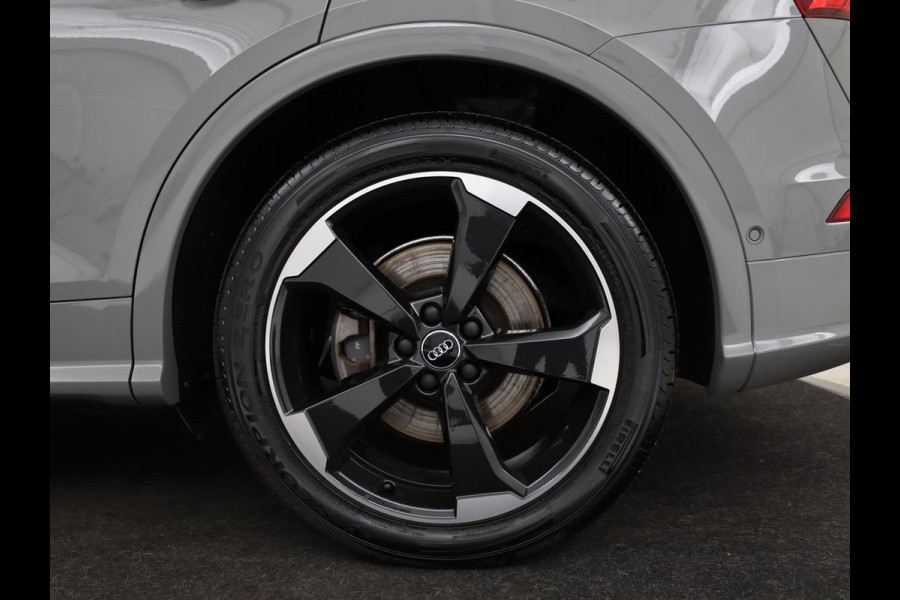 Audi Q5 55 TFSIe S Edition | Trekhaak | Leder | Adaptive cruise | 360 camera | Carplay | Navigatie | Virtual Cockpit | Luchtvering | Matrix LED