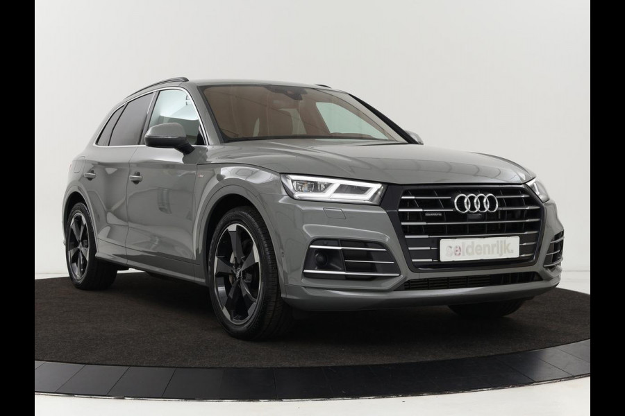 Audi Q5 55 TFSIe S Edition | Trekhaak | Leder | Adaptive cruise | 360 camera | Carplay | Navigatie | Virtual Cockpit | Luchtvering | Matrix LED