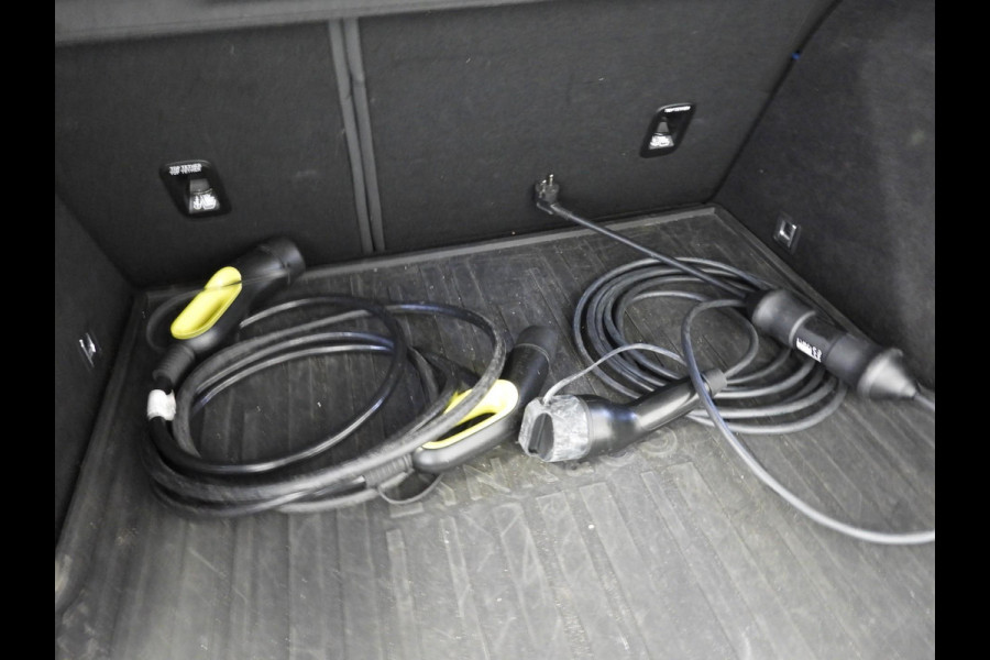 Lynk & Co 01 1.5 PHEV Plug-In NAVI/360CAM/SCHUIFDAK/LED/20"LMV!
