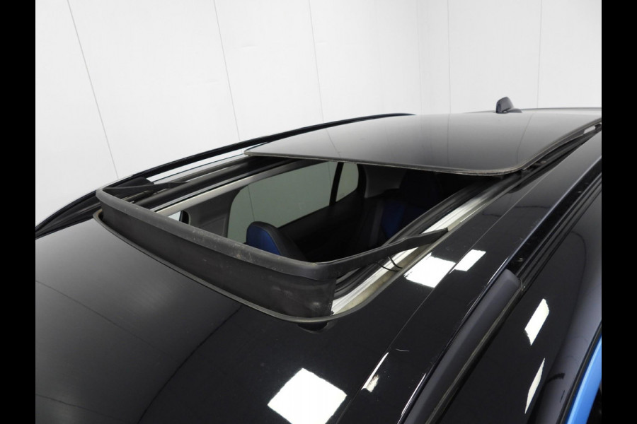 Lynk & Co 01 1.5 PHEV Plug-In NAVI/360CAM/SCHUIFDAK/LED/20"LMV!
