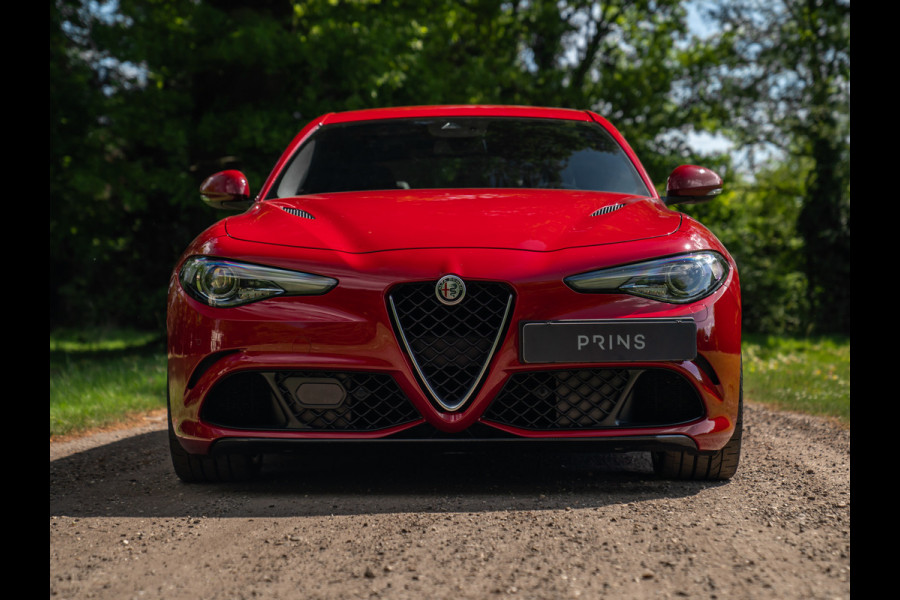 Alfa Romeo Giulia 2.9 V6 Quadrifoglio | Manual | 2e eigenaar | Harman/Kardon