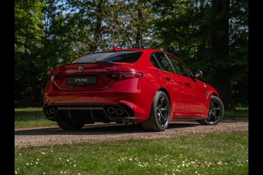 Alfa Romeo Giulia 2.9 V6 Quadrifoglio | Manual | 2e eigenaar | Harman/Kardon