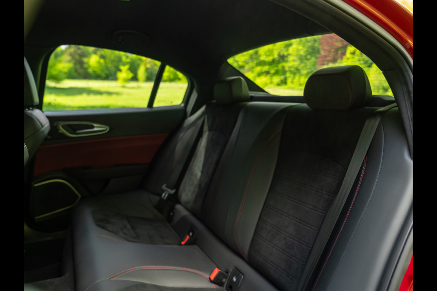 Alfa Romeo Giulia 2.9 V6 Quadrifoglio | Manual | 2e eigenaar | Harman/Kardon