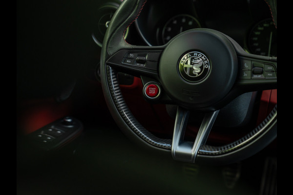 Alfa Romeo Giulia 2.9 V6 Quadrifoglio | Manual | 2e eigenaar | Harman/Kardon