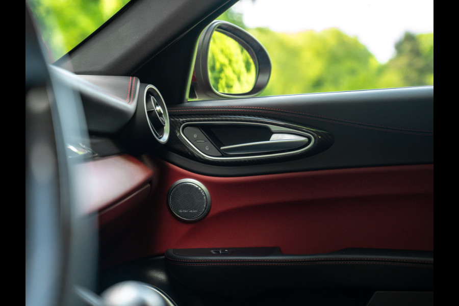 Alfa Romeo Giulia 2.9 V6 Quadrifoglio | Manual | 2e eigenaar | Harman/Kardon
