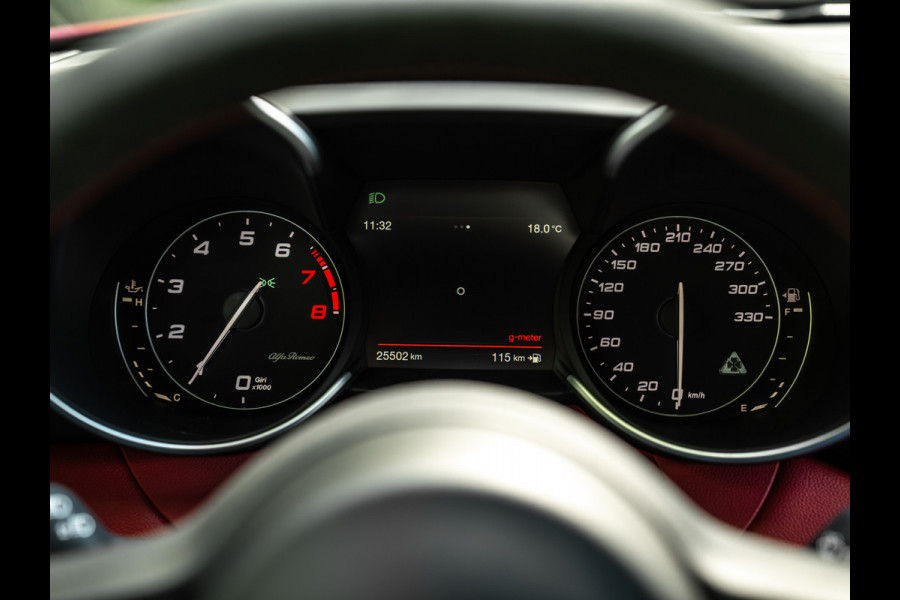 Alfa Romeo Giulia 2.9 V6 Quadrifoglio | Manual | 2e eigenaar | Harman/Kardon