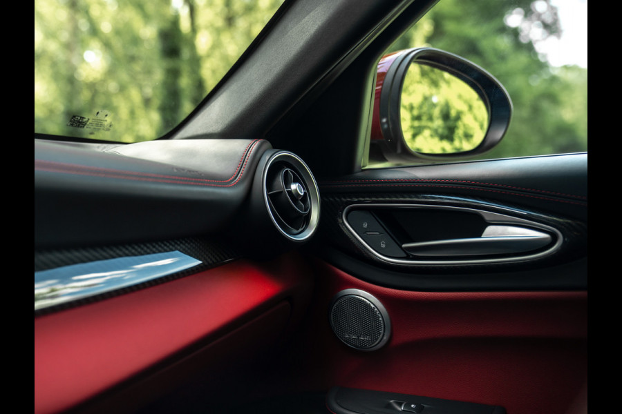 Alfa Romeo Giulia 2.9 V6 Quadrifoglio | Manual | 2e eigenaar | Harman/Kardon