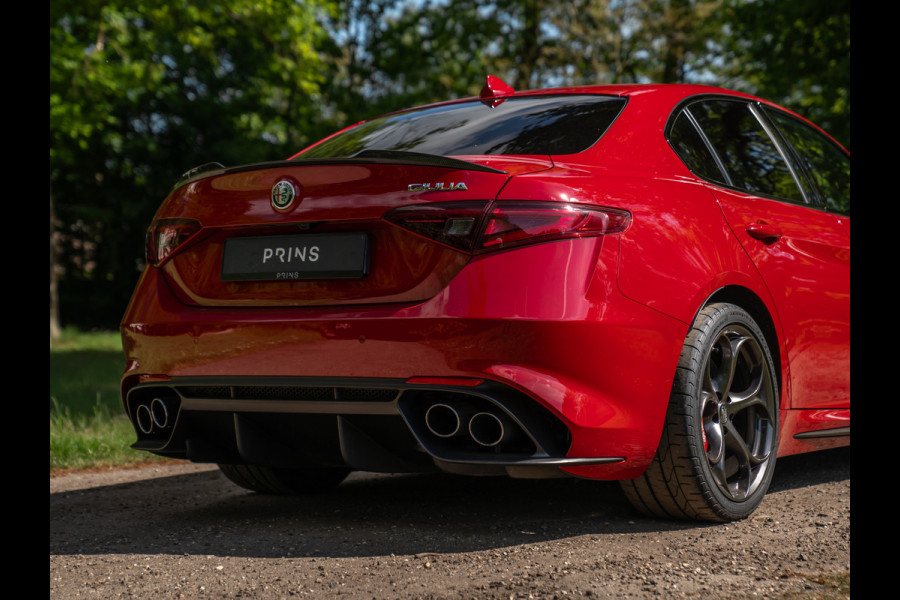 Alfa Romeo Giulia 2.9 V6 Quadrifoglio | Manual | 2e eigenaar | Harman/Kardon
