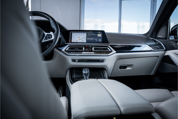 BMW X5 xDrive40i High Executive - M Sport | Panorama Sky Lounge | Massage | Memory | 360 Camera