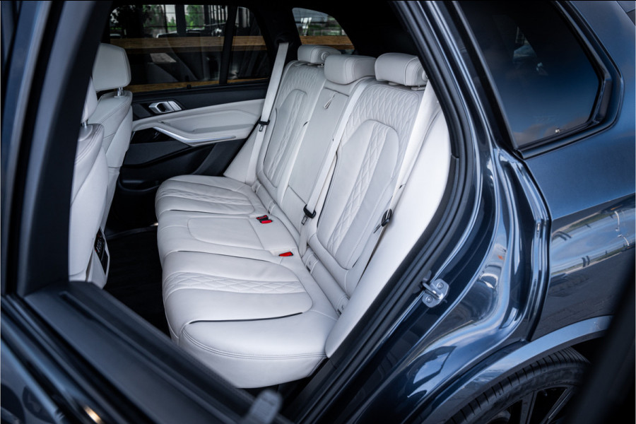BMW X5 xDrive40i High Executive - M Sport | Panorama Sky Lounge | Massage | Memory | 360 Camera
