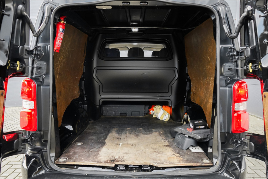 Toyota ProAce Worker 2.0 D-4D Professional Long DC Trekhaak Navi 1e Eig