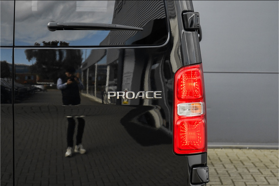 Toyota ProAce Worker 2.0 D-4D Professional Long DC Trekhaak Navi 1e Eig