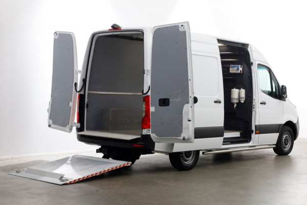 Mercedes-Benz Sprinter 311 CDI 115pk RWD L2H2 Airco Laadklep 500kg + Trekhaak 07-2020
