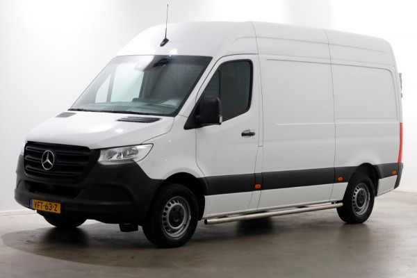 Mercedes-Benz Sprinter 311 CDI 115pk RWD L2H2 Airco Laadklep 500kg + Trekhaak 07-2020