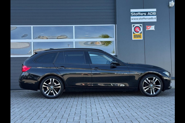BMW 3 Serie Touring 318d 150pk Automaat Sport Line | Navi Prof. | LED | Climate | Cruise | Sportstoelen | Sportstuur | 18 inch