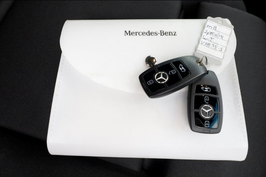 Mercedes-Benz Sprinter 317 CDI 170pk RWD L3H3 Maxi 9G Automaat Navi/Camera 11-2022
