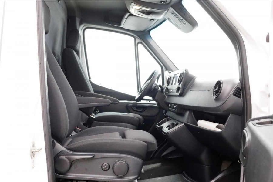 Mercedes-Benz Sprinter 317 CDI 170pk RWD L3H3 Maxi 9G Automaat Navi/Camera 11-2022
