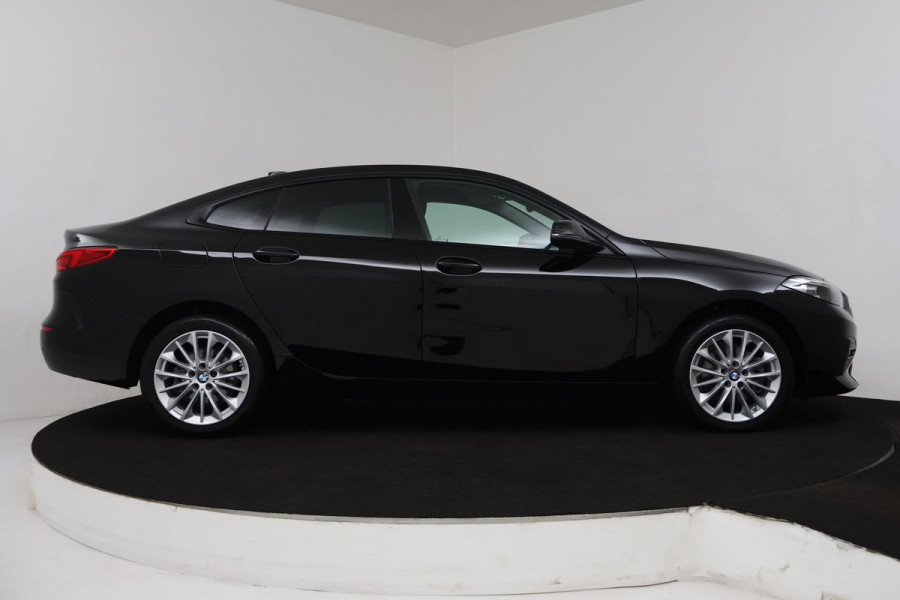 BMW 2 Serie Gran Coupé 218i Introduction Edition (PARKEERSENSOREN, CRUISE CONTROL, NAVIGATIE, DEALER ONDERHOUDEN)