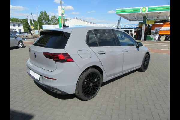 Volkswagen Golf 8 1.5 TSI Style, Navi, Ad.Cruise Control, Stoelverw, 18 Inch