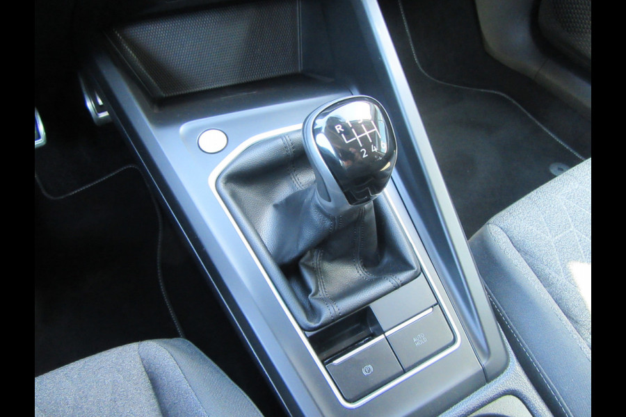 Volkswagen Golf 8 1.5 TSI Style, Navi, Ad.Cruise Control, Stoelverw, 18 Inch