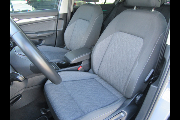 Volkswagen Golf 8 1.5 TSI Style, Navi, Ad.Cruise Control, Stoelverw, 18 Inch