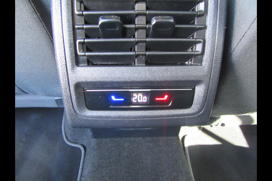 Volkswagen Golf 8 1.5 TSI Style, Navi, Ad.Cruise Control, Stoelverw, 18 Inch