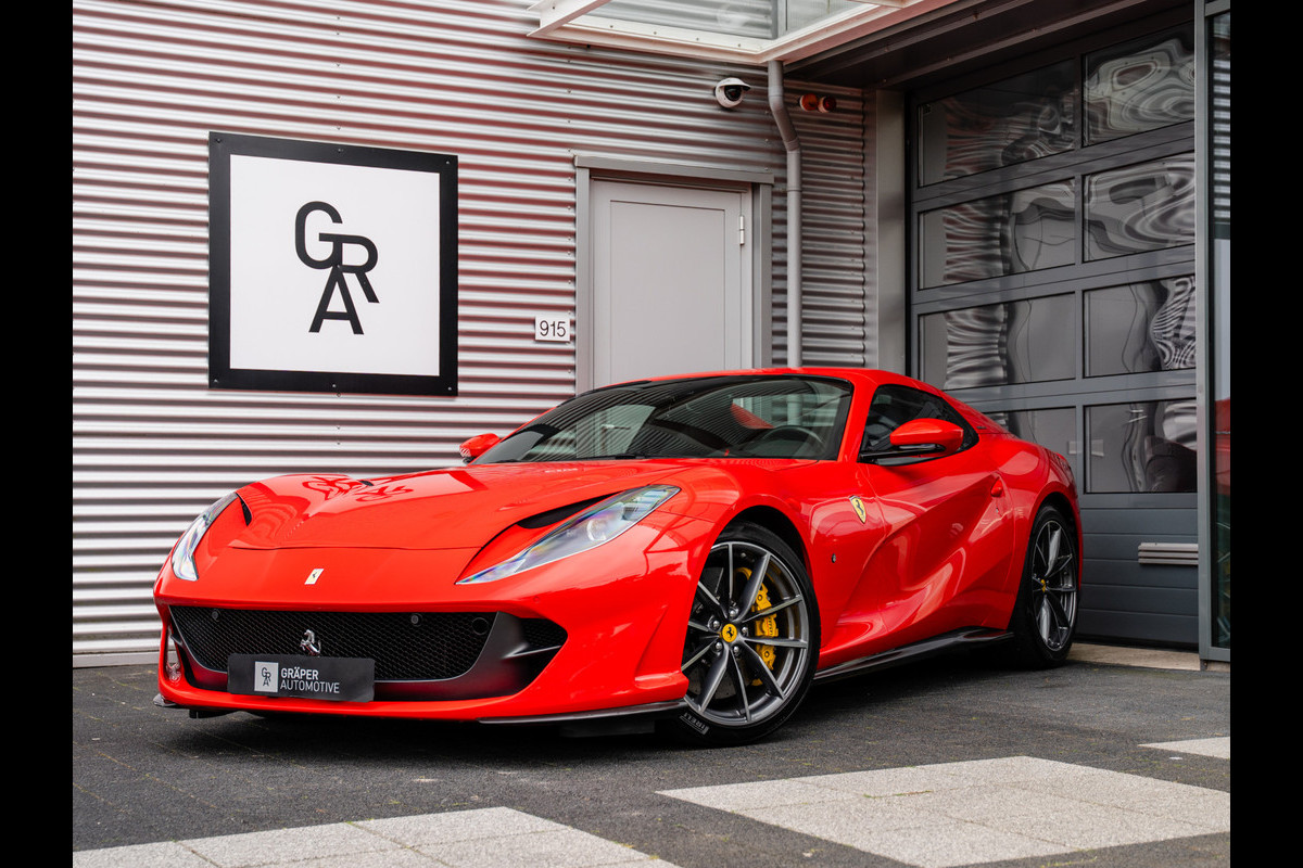 Ferrari 812 GTS 6.5 V12 HELE | NOVITEC | CARBON Ferrari 812 GTS 6.5 V12 HELE | NOVITEC | CARBON