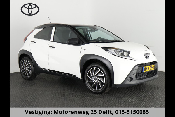 Toyota Aygo X 1.0 VVT-i MT PLAY BLACK & WHITE EDITION CRUISE CONTROLL. CLOUD NAVIGATIE. AIRCO GARANTIE TOT 2033 !!