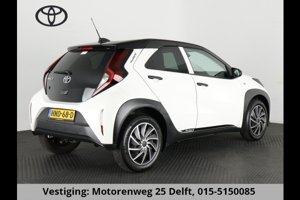 Toyota Aygo X 1.0 VVT-i MT PLAY BLACK & WHITE EDITION CRUISE CONTROLL. CLOUD NAVIGATIE. AIRCO GARANTIE TOT 2033 !!