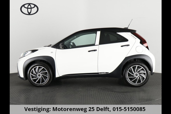 Toyota Aygo X 1.0 VVT-i MT PLAY BLACK & WHITE EDITION CRUISE CONTROLL. CLOUD NAVIGATIE. AIRCO GARANTIE TOT 2033 !!