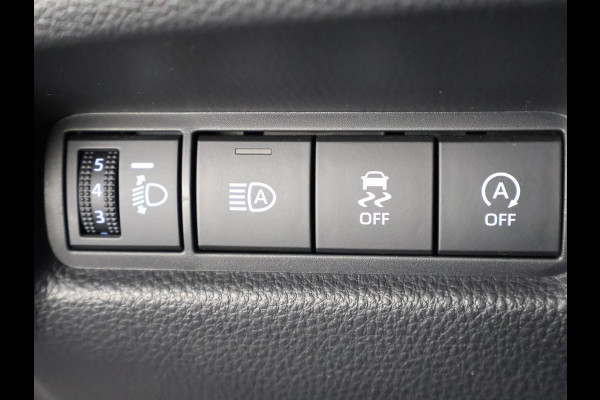 Toyota Aygo X 1.0 VVT-i MT PLAY BLACK & WHITE EDITION CRUISE CONTROLL. CLOUD NAVIGATIE. AIRCO GARANTIE TOT 2033 !!
