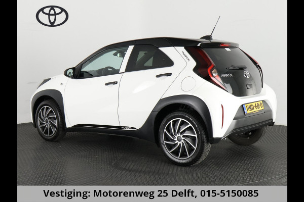 Toyota Aygo X 1.0 VVT-i MT PLAY BLACK & WHITE EDITION CRUISE CONTROLL. CLOUD NAVIGATIE. AIRCO GARANTIE TOT 2033 !!